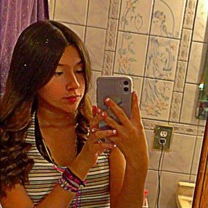 Meet your Posher, Davine